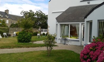 hotel au moyne de saire