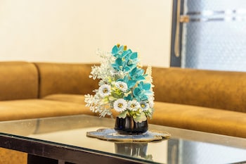 hotel cosmo near blk hospital karol bagh