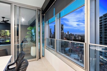private q tower apartments wowstay