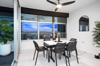 private q tower apartments wowstay
