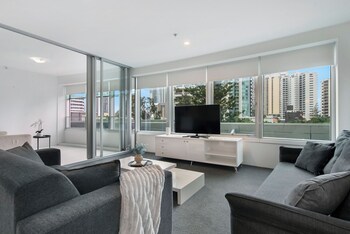 private q tower apartments wowstay