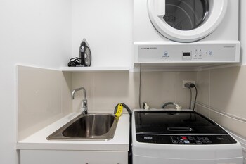 private q tower apartments wowstay