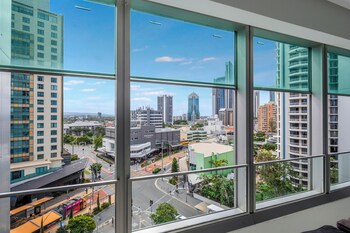 private q tower apartments wowstay