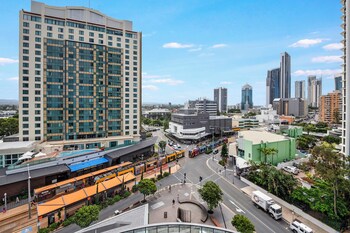 surfers paradise