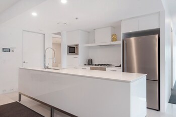private q tower apartments wowstay