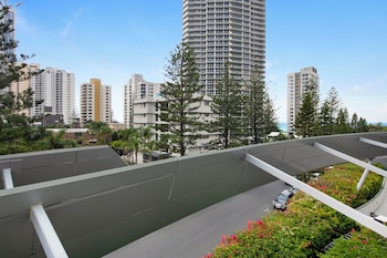 private q tower apartments wowstay