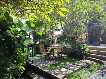 sunset shade villa