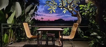 sunset shade villa