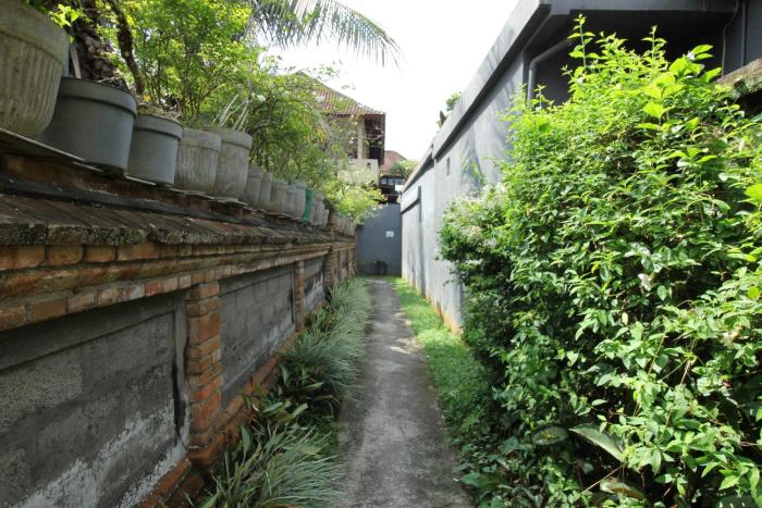 belvilla padma legian resort near monkey forestnearubud palace