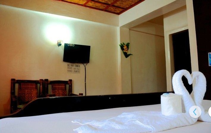 Seashore Beach Resort,Mindoro>>Maricaban Island,3 star