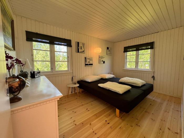 big renovated cottage with soul and love