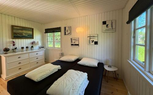 big renovated cottage with soul and love