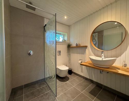 big renovated cottage with soul and love