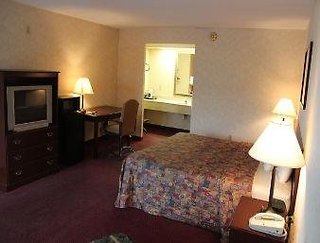 relax inn greeneville