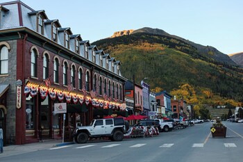 altus lodge