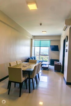Mactan Newton Condo With Pool Access,,4 star