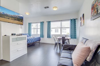 charming large studio near ocean dr south beach