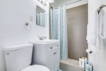 charming large studio near ocean dr south beach
