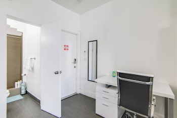 charming large studio near ocean dr south beach