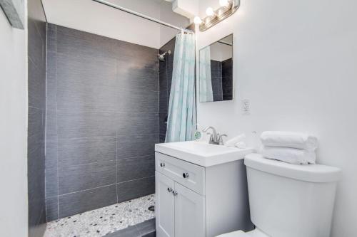 charming large studio near ocean dr south beach