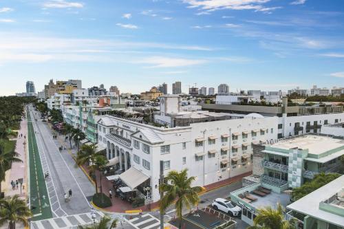 charming large studio near ocean dr south beach
