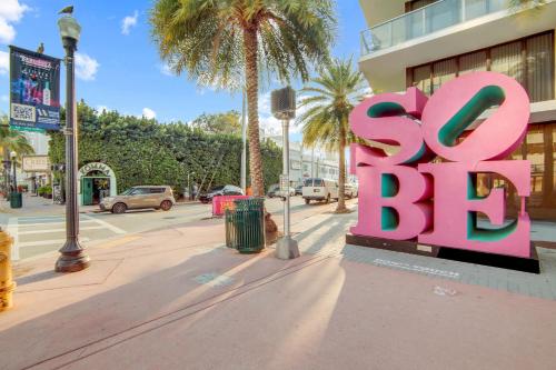 charming large studio near ocean dr south beach