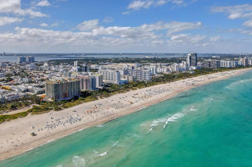 charming large studio near ocean dr south beach