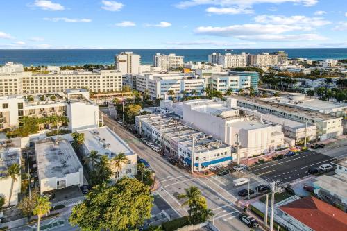 charming large studio near ocean dr south beach