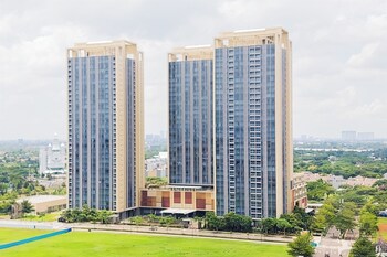 Modern Look And Cozy 1Br Branz Bsd City Apartment,,2 star
