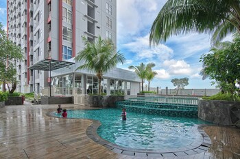 Comfort Studio Apartment Vida View Makassar,,3 star