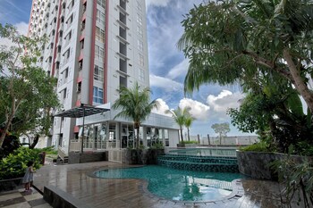 Comfort Studio Apartment Vida View Makassar,,3 star