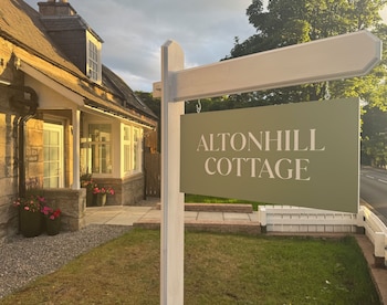 Altonhill,,3 star