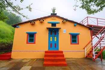 kafal pako resort himalayan view resort in mukteshwar