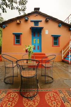 kafal pako resort himalayan view resort in mukteshwar