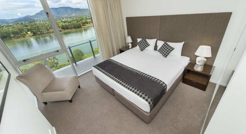 empire apartment hotel