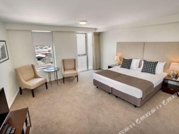 empire apartment hotel