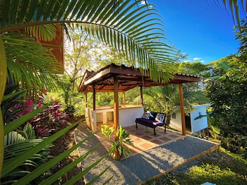 yakari grei bungalows