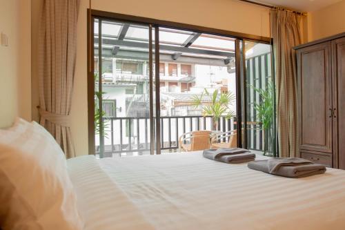 maiiam guesthouse patong