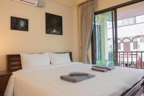 maiiam guesthouse patong