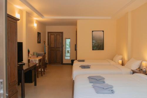 maiiam guesthouse patong