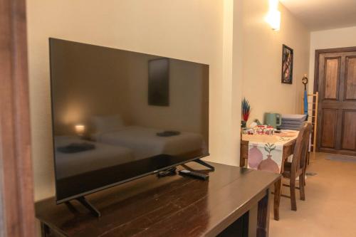 maiiam guesthouse patong