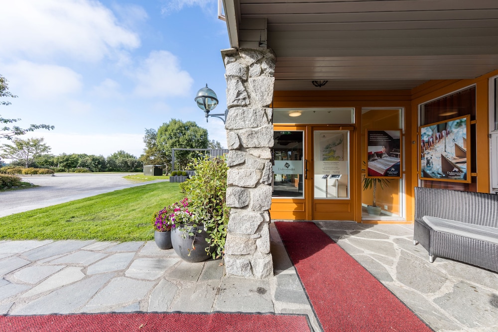 dolmsundet hotell hitra