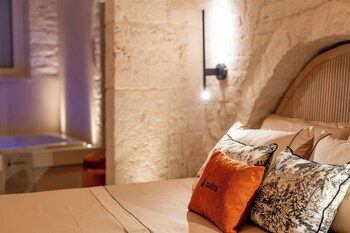 Naiira Luxury Trullo,,4 star