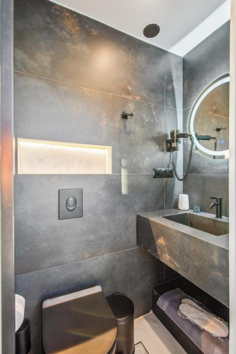 mc queen boutique apartments