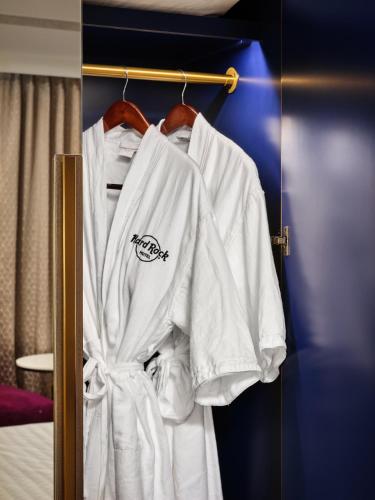 hard rock hotel and casino ottawa