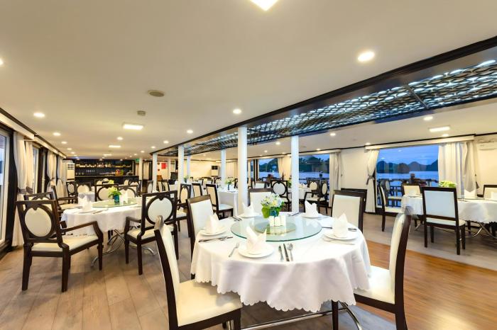 amanda cruise ha long bay