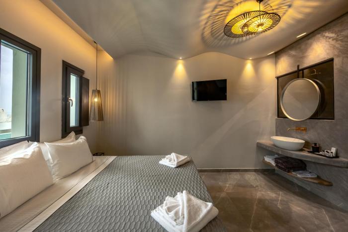 kudos suites firostefani