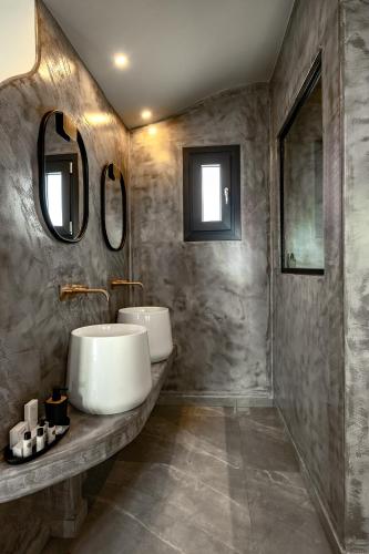 kudos suites firostefani
