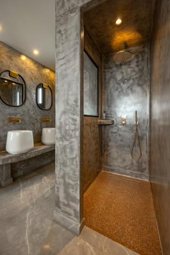 kudos suites firostefani