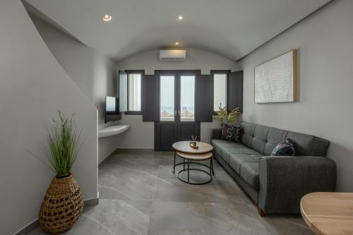 kudos suites firostefani